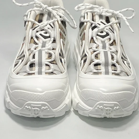 Burberry White and Beige Check Sneakers - Picture 2 of 8